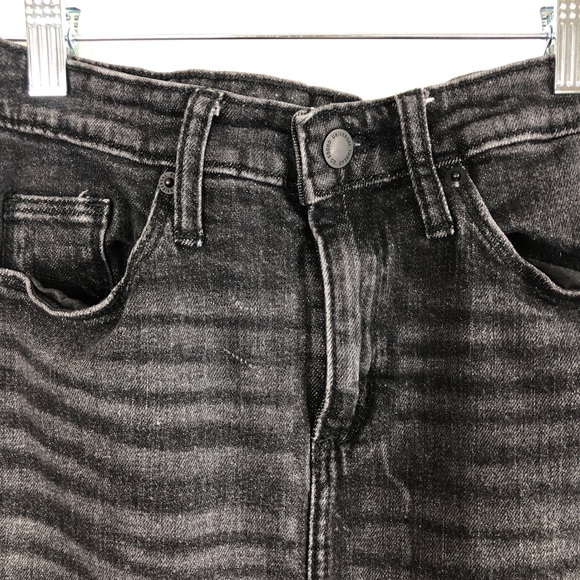 Universal Thread Black Distressed Denim Skirt 4/27 - Picture 4 of 8